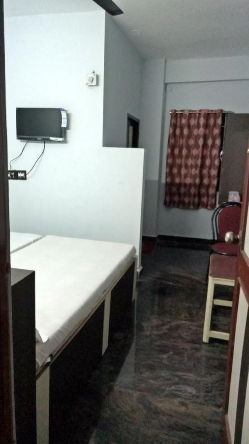 Hotel Mim Park Kumbakonam Exteriör bild