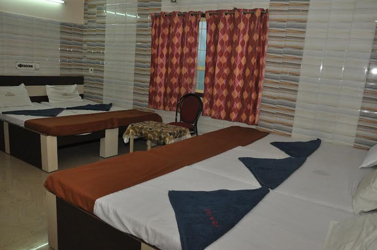 Hotel Mim Park Kumbakonam Exteriör bild